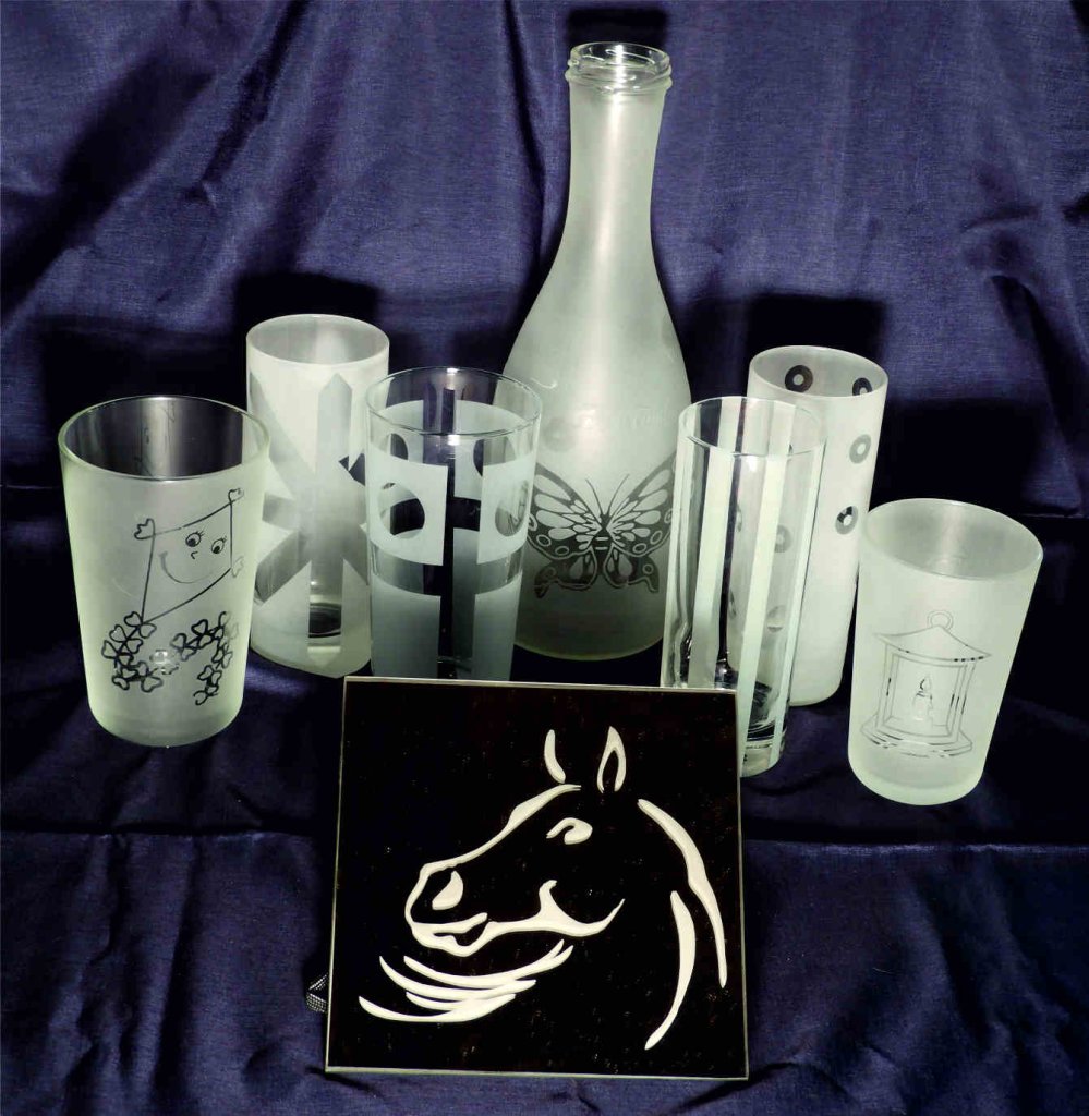 Mit Kreativität Beziehungen knüpfen und Freude schenken: In diesem Workshop kannst du ein oder auch mehrere Gläser individuell gestalten. Kreativität und Gestalten ist ein Geschenk von Gott an uns Menschen. Und es ist ein Weg, um mit Menschen in Kontakt zu kommen und ihnen eine Freude zu machen.